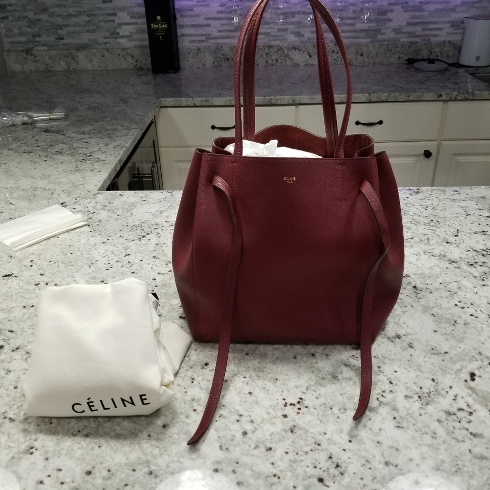 2019 Burgundy Celine Cabas Phantom w/ Belt